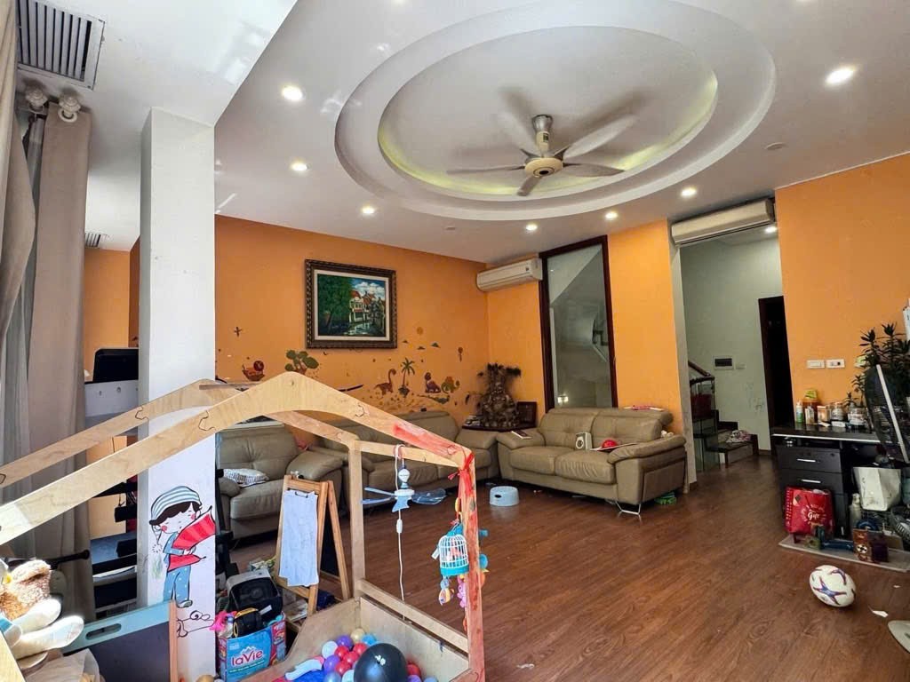 Hiếm!Bán nhà mặt phố Cửa Bắc,Trúc Bạch,Ba Đình DT 140m2 KD sầm uất, 47.8 tỷ 2