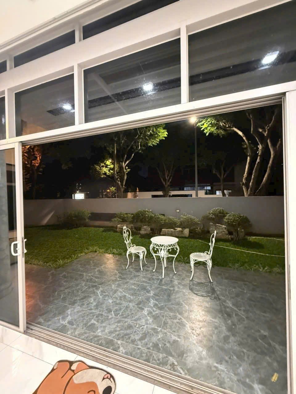 Cho thuê Biệt thự Phường Phú Hữu, Quận 9, Diện tích 480m², Giá 57 Triệu/tháng