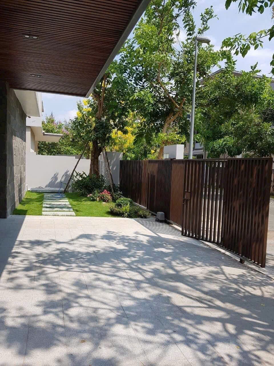 Cần bán Nhà mặt tiền Phường Phú Hữu, Quận 9, Diện tích 460m², Giá 52 Tỷ 6