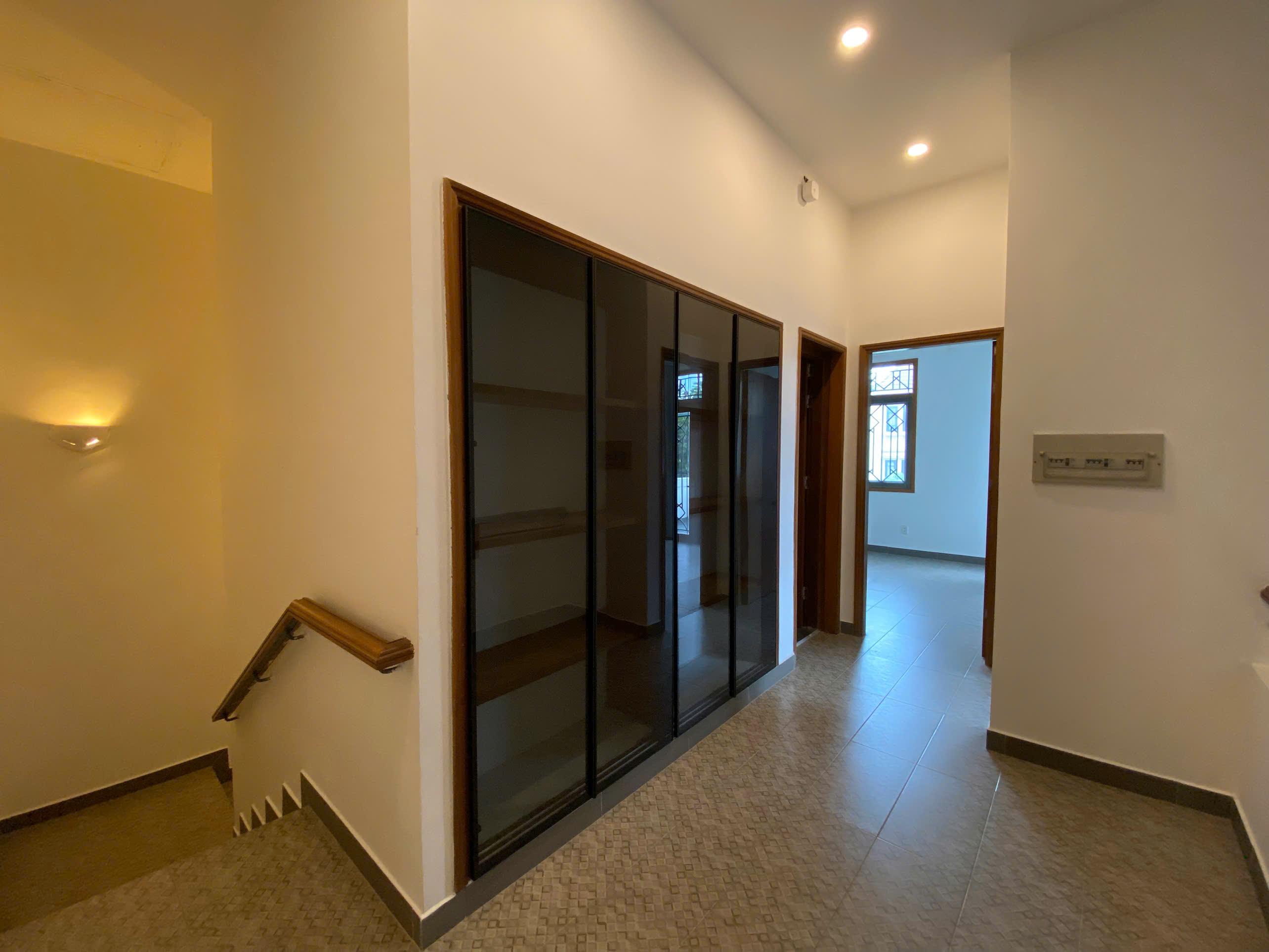 Cho thuê Căn hộ chung cư Quận 2, Hồ Chí Minh, Diện tích 100m², Giá Thương lượng 12