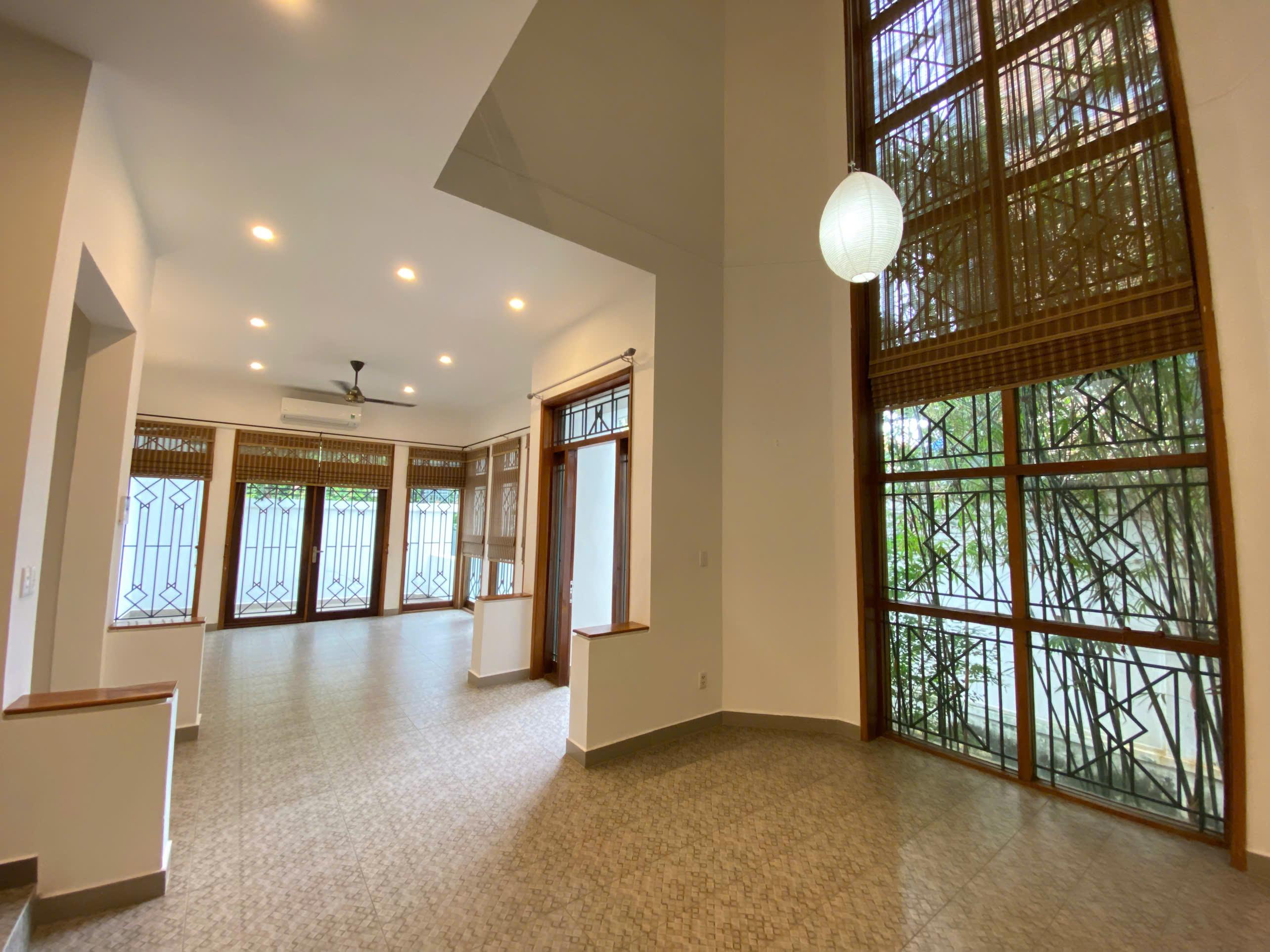Cho thuê Căn hộ chung cư Quận 2, Hồ Chí Minh, Diện tích 100m², Giá Thương lượng 15