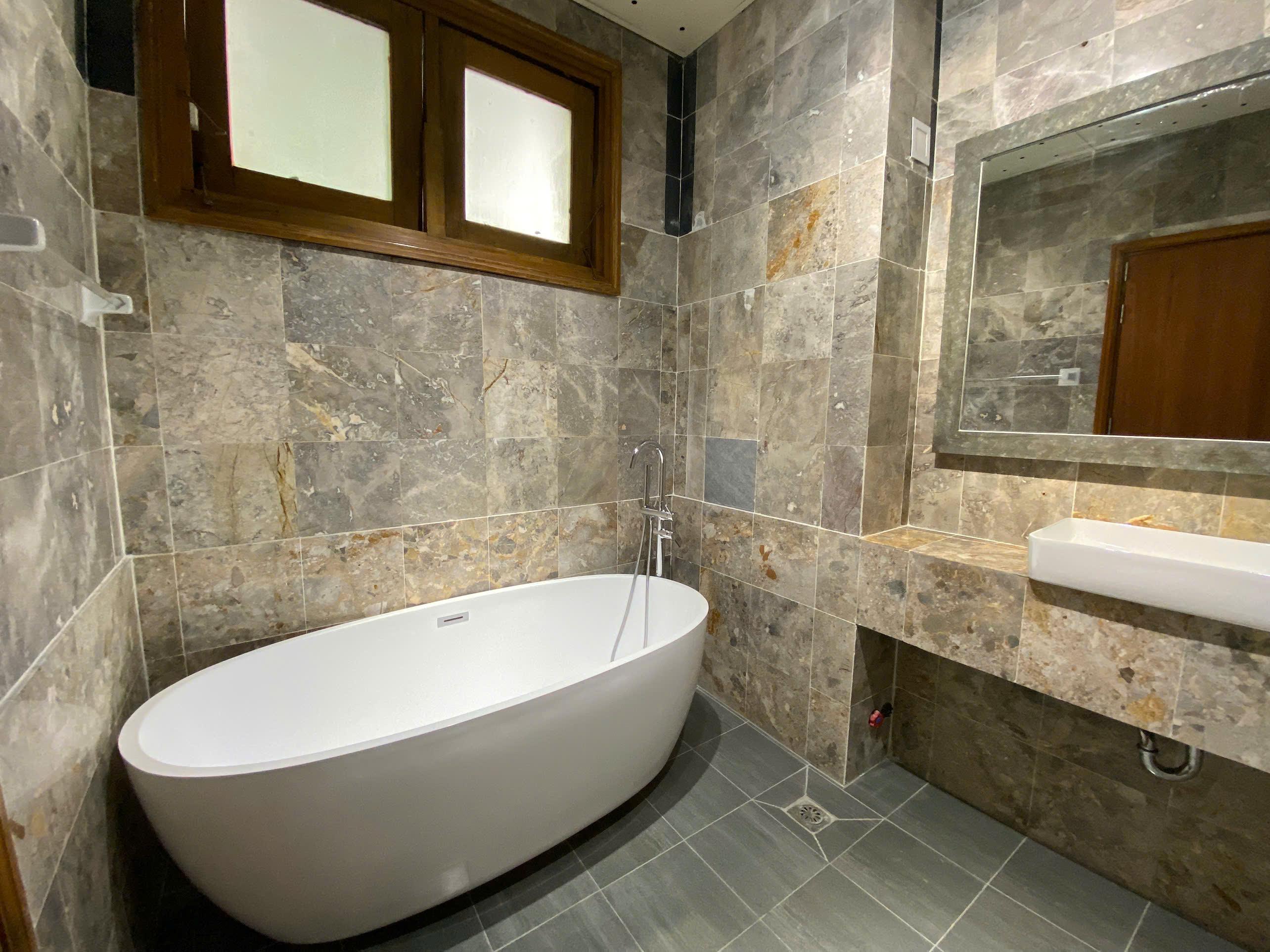 Cho thuê Căn hộ chung cư Quận 2, Hồ Chí Minh, Diện tích 100m², Giá Thương lượng 6