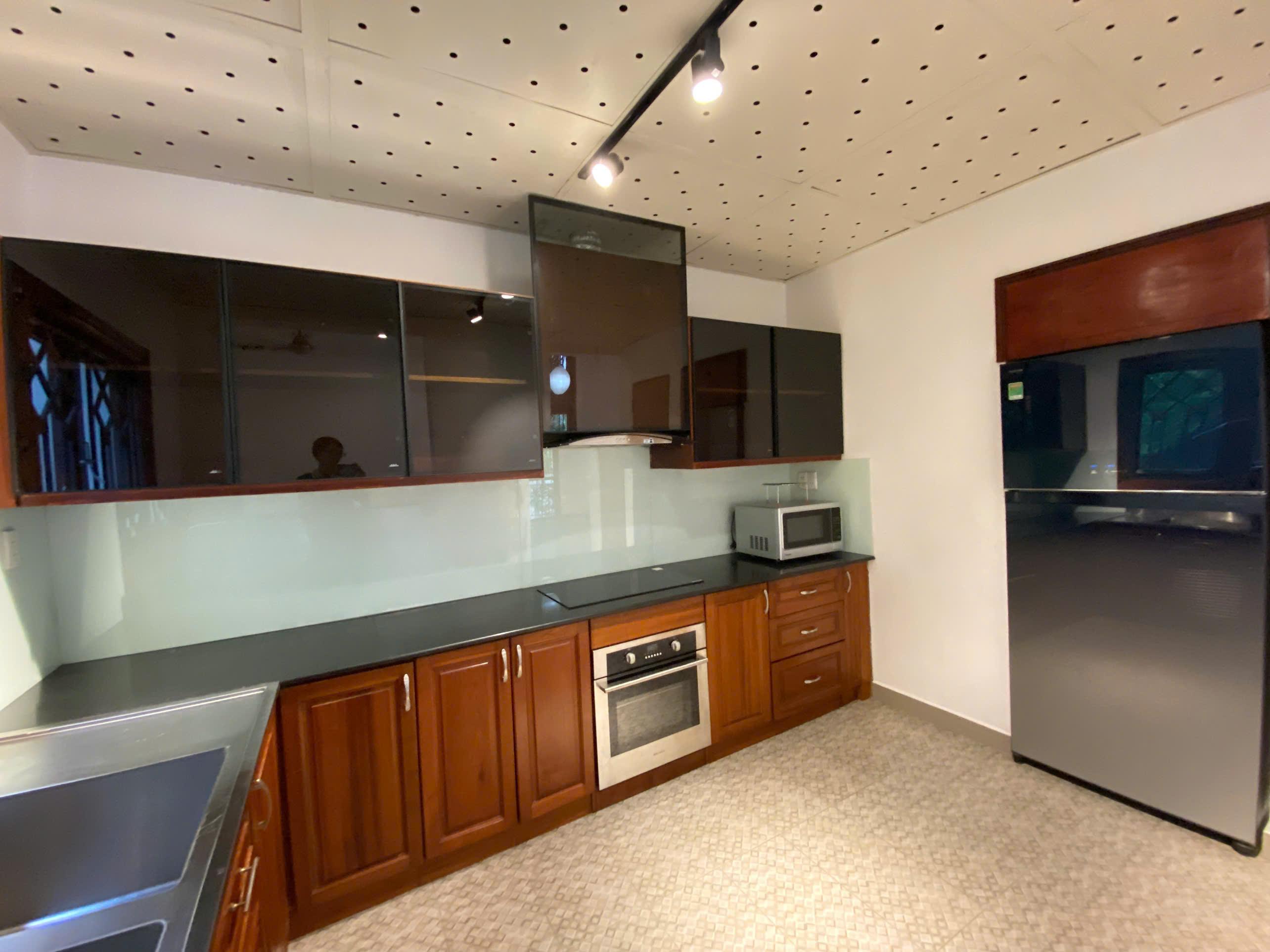 Cho thuê Căn hộ chung cư Quận 2, Hồ Chí Minh, Diện tích 100m², Giá Thương lượng 18