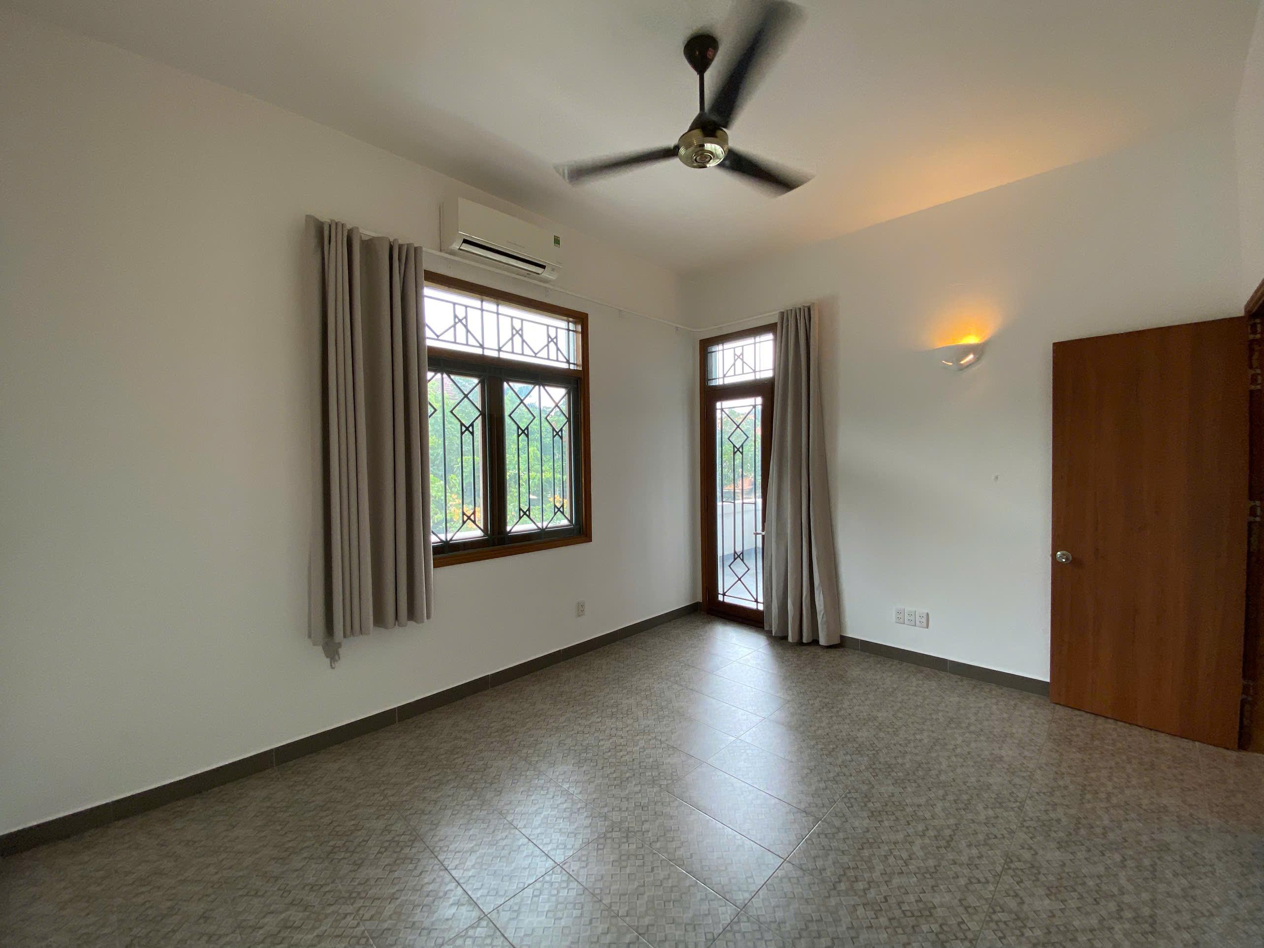 Cho thuê Căn hộ chung cư Quận 2, Hồ Chí Minh, Diện tích 100m², Giá Thương lượng 13