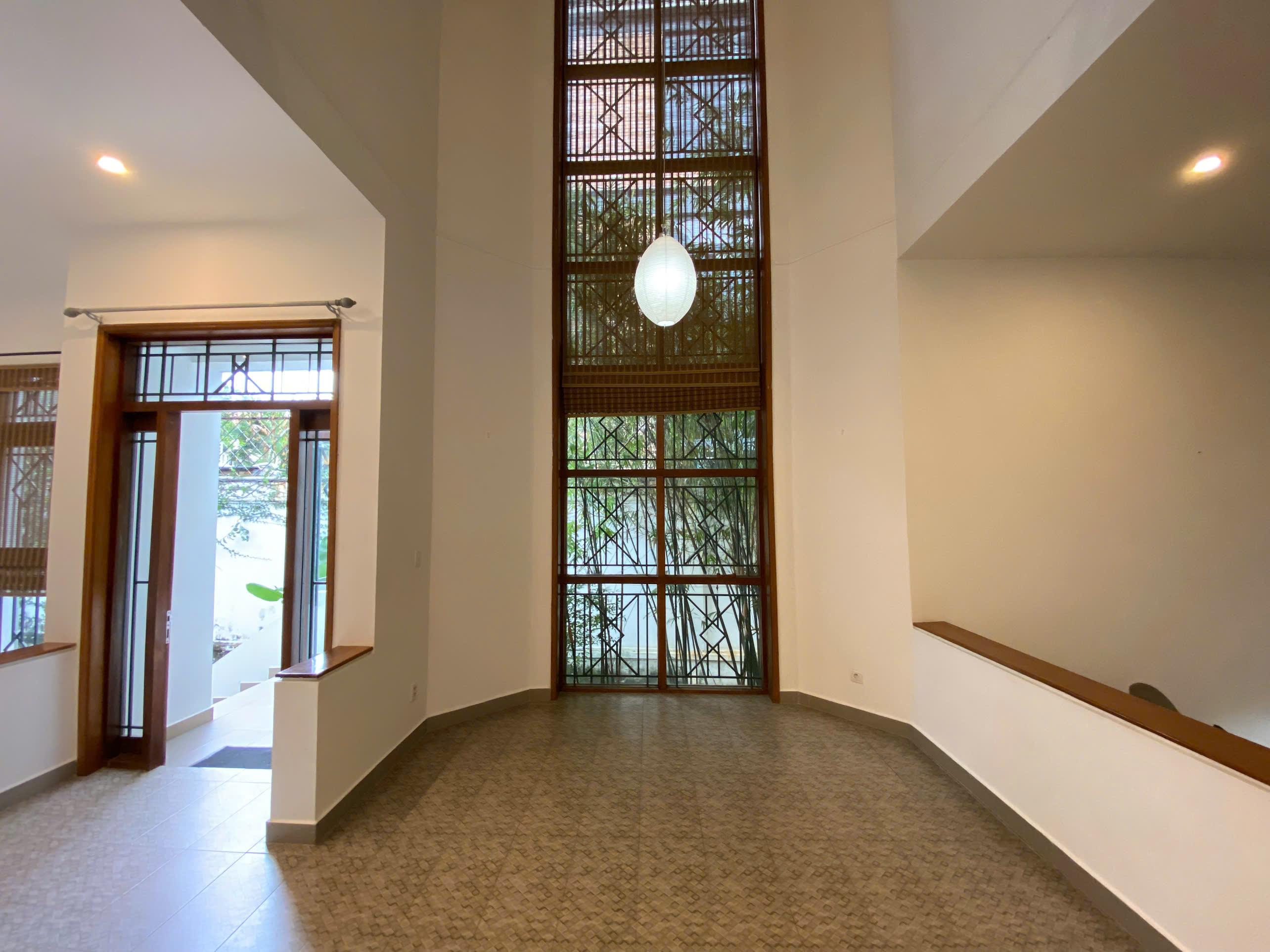 Cho thuê Căn hộ chung cư Quận 2, Hồ Chí Minh, Diện tích 100m², Giá Thương lượng 17