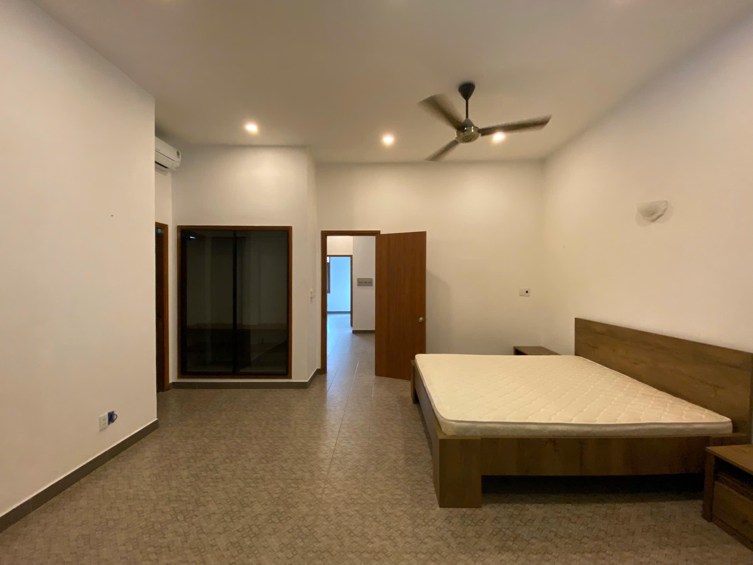 Cho thuê Căn hộ chung cư Quận 2, Hồ Chí Minh, Diện tích 100m², Giá Thương lượng 5