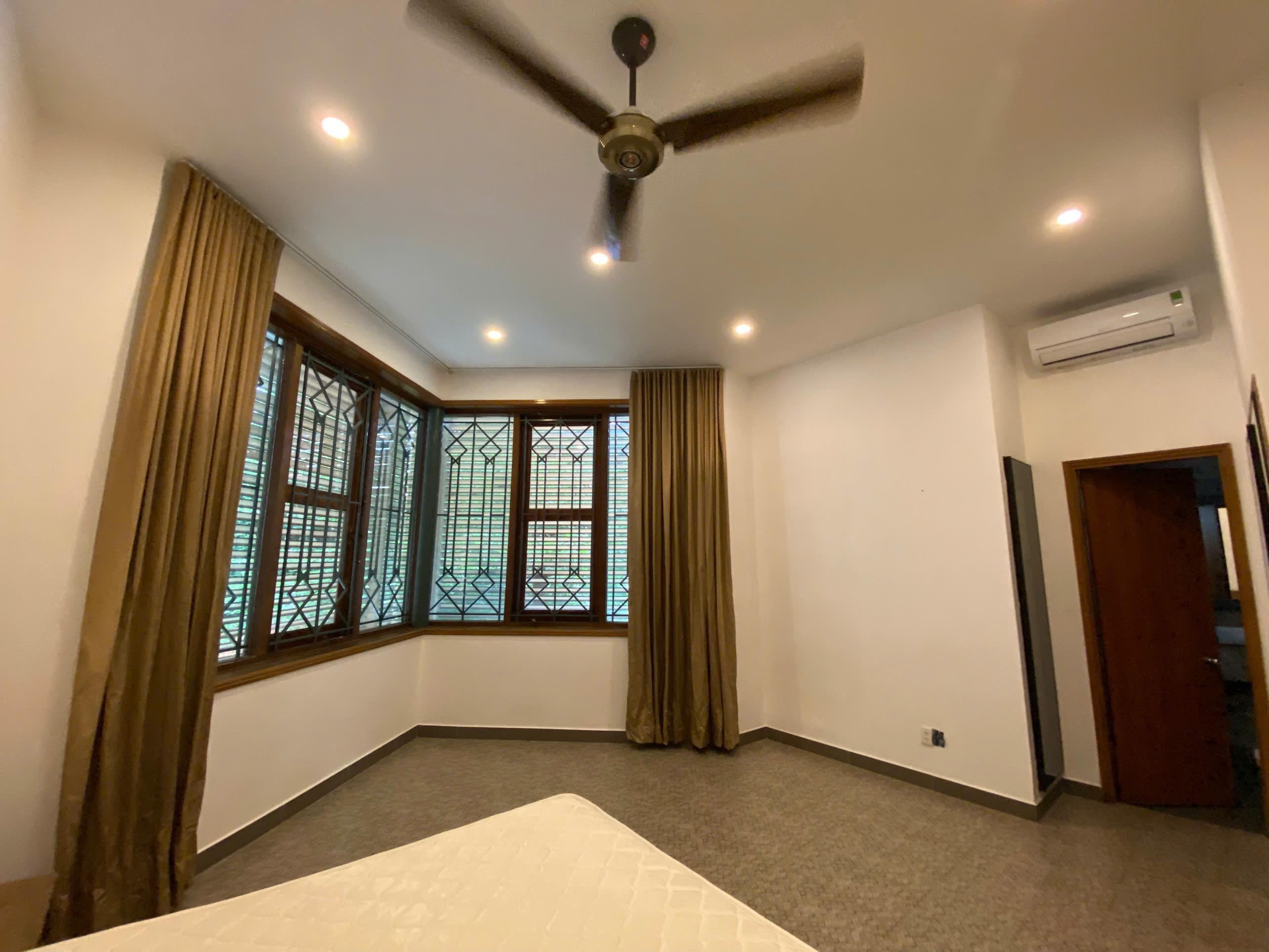 Cho thuê Căn hộ chung cư Quận 2, Hồ Chí Minh, Diện tích 100m², Giá Thương lượng 8