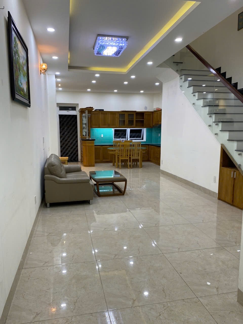 Cho thuê Nhà mặt tiền Quận 9, Hồ Chí Minh, Diện tích 85m², Giá 17 Triệu/tháng