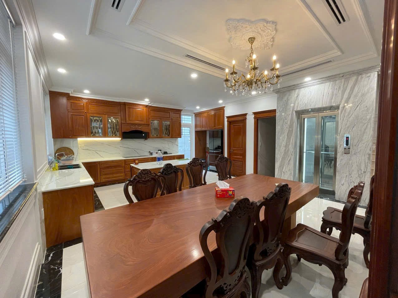 Cho thuê Biệt thự Phường Thủ Thiêm, Quận 2, Diện tích 220m², Giá 120 Triệu/tháng 2
