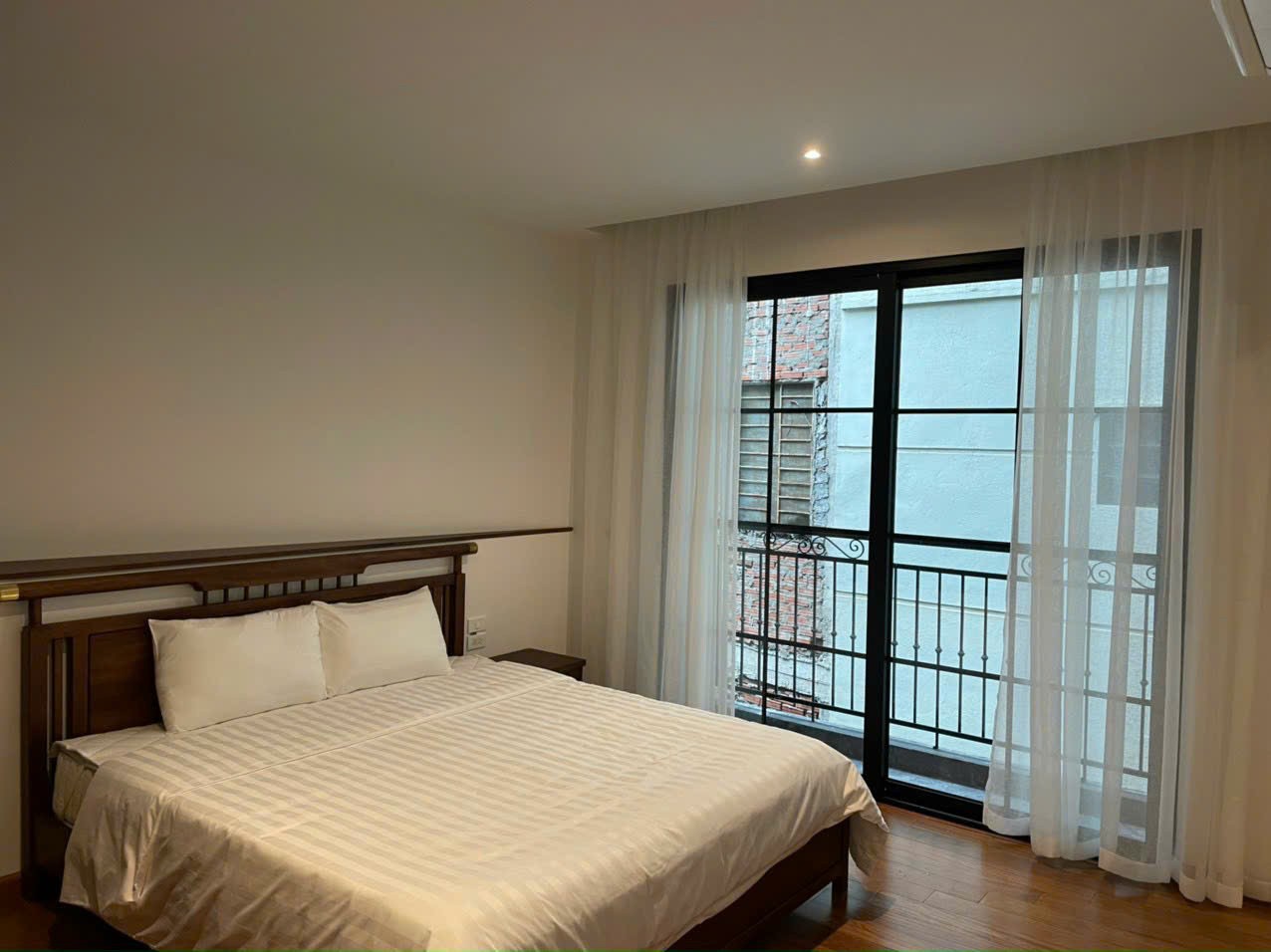 Tòa Apartment cực đẹp View Hồ Quảng Bá MT 9M LÔ GÓC  61 Tỷ Dòng Tiền Cao 4