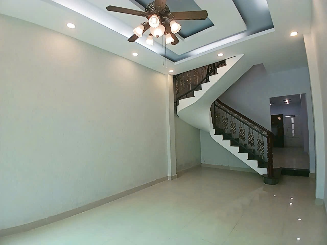 Cần bán Nhà mặt tiền Phường Phước Long B, Quận 9, Diện tích 76m², Giá 7.2 Tỷ 3