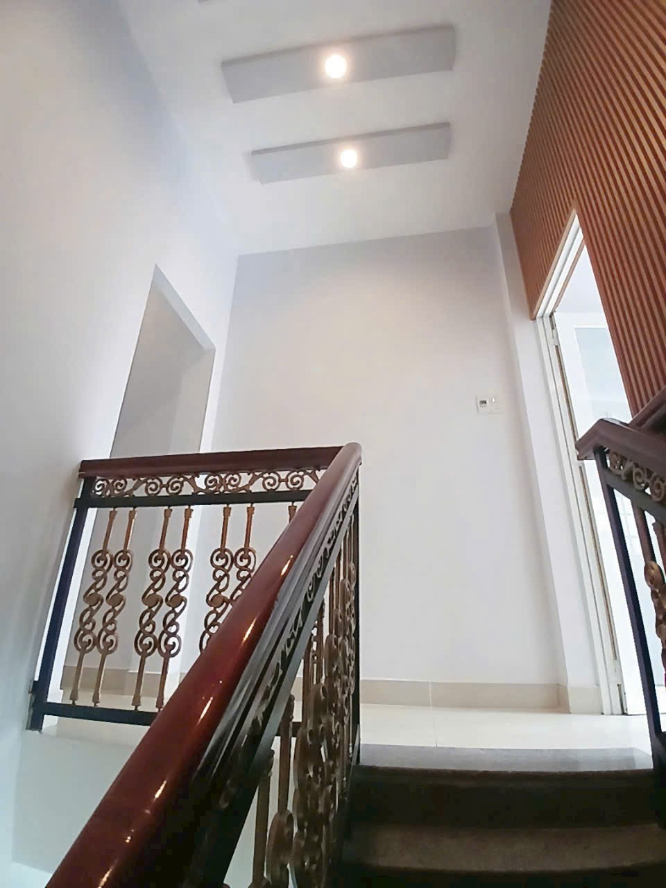 Cần bán Nhà mặt tiền Phường Phước Long B, Quận 9, Diện tích 76m², Giá 7.2 Tỷ