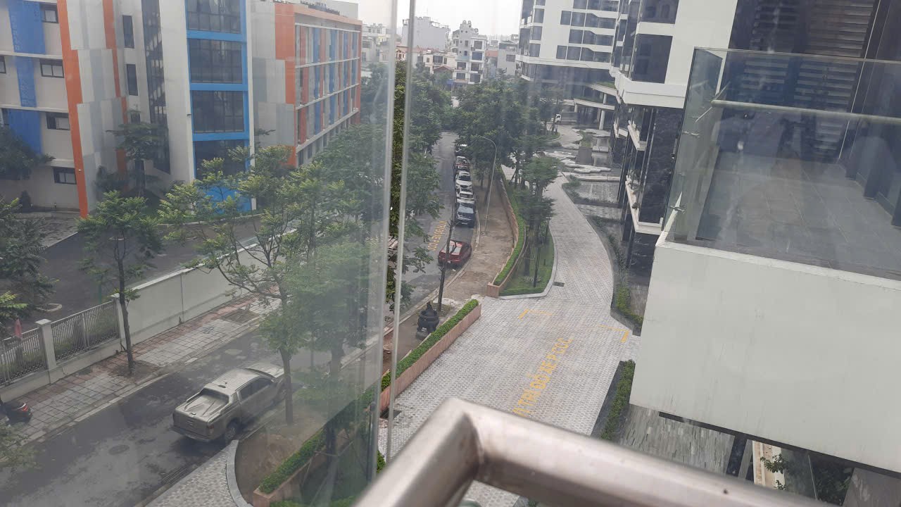 29.9.25 Cho thuê căn hộ Sunshine Green Iconic đẳng cấp nhất Long Biên, 3 ngủ dt 200m2, nhà nguyên 4