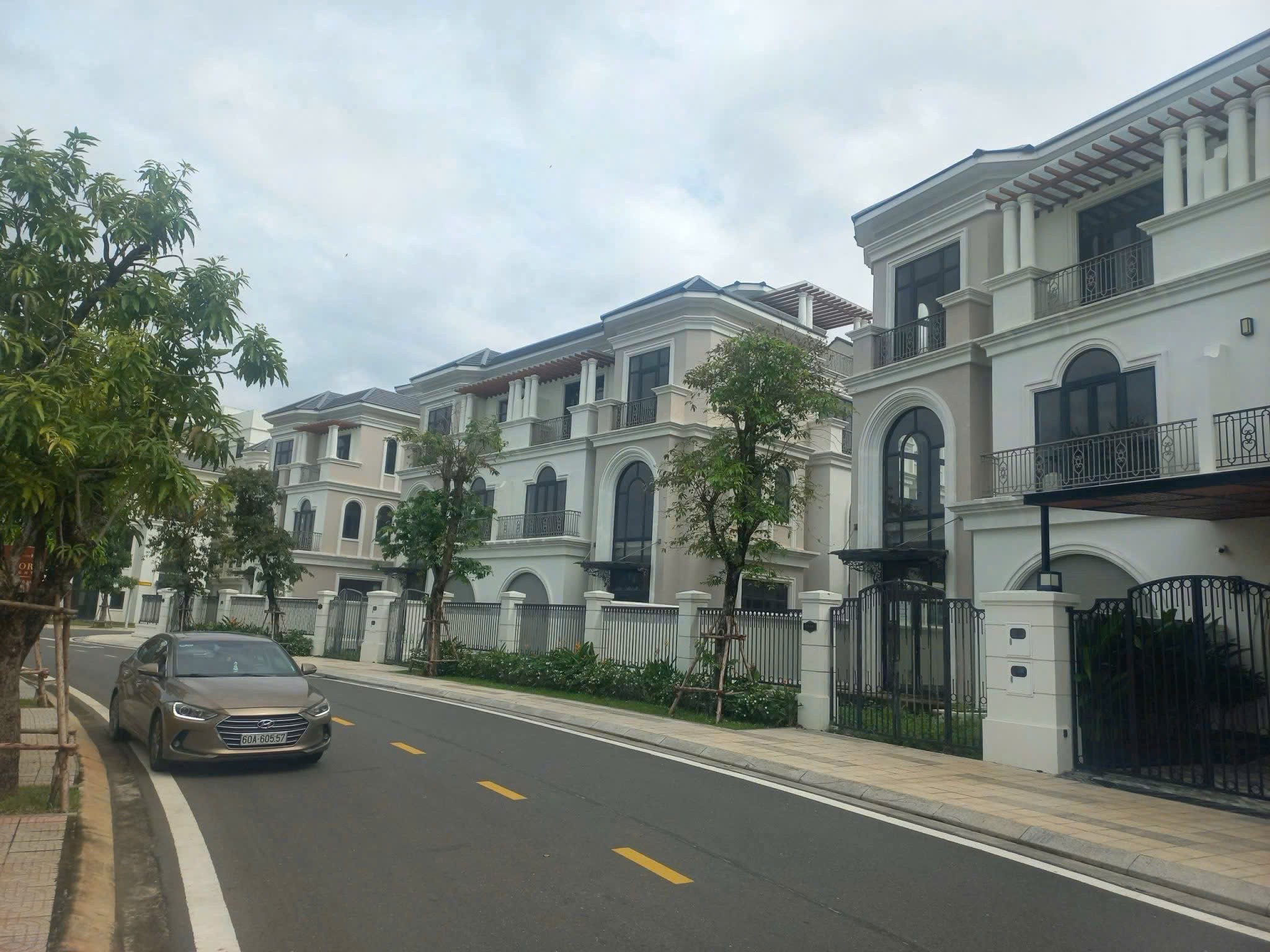 Cần bán Biệt thự Quận 9, Hồ Chí Minh, Diện tích 346m², Giá 58 Tỷ 2