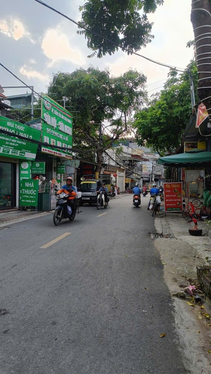 LÔ GÓC - MẶT PHỐ - MẶT TIỀN KHỦNG NGỌC THỤY LONG BIÊN CHỈ NHỈNH 6 TỶ 3