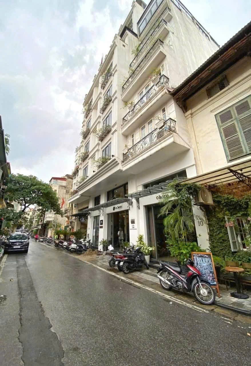 KHÁCH SẠN PHỐ CỔ - ĐẸP RẺ NHẤT HOÀN KIẾM  NẰM NGAY TRÊN CON PHỐ NGUYỄN QUANG BÍCH,CHỢ HÀNG DAVị