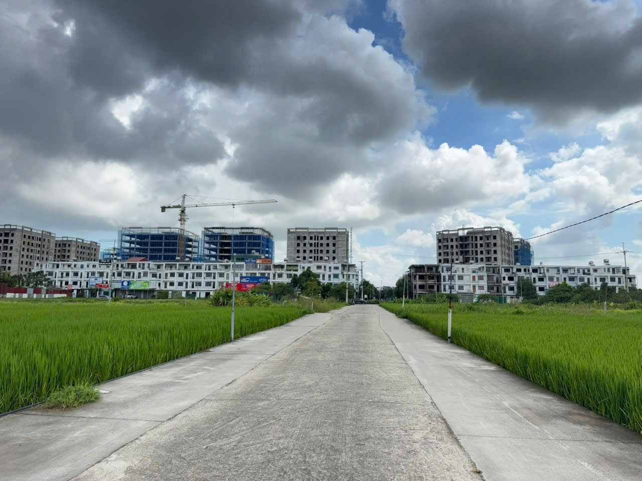Chính Chủ Cần Bán Gấp - Lô Đất Đẹp Kim Hoa, Mê Linh - Gần Dự Án Vành Đai 4