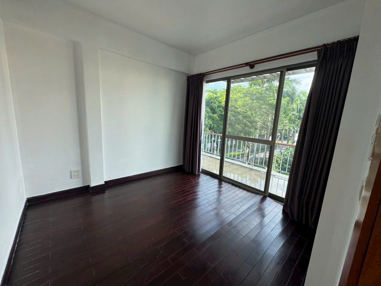 Cho thuê Căn hộ chung cư Quận 2, Hồ Chí Minh, Diện tích 150m², Giá Thương lượng
