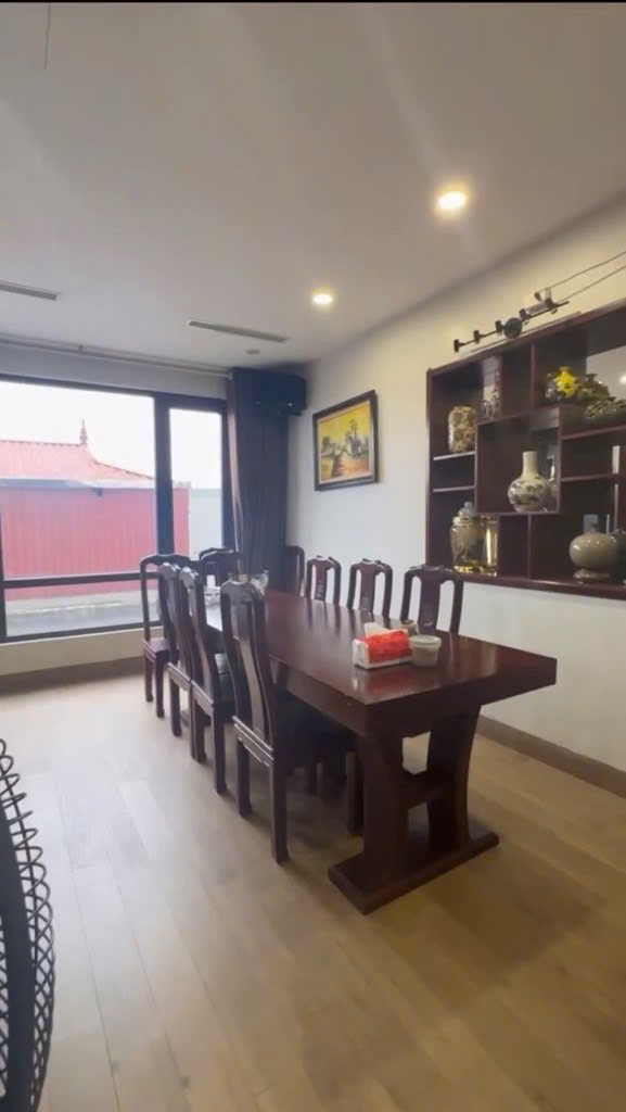 Nhà Đẹp Tứ Liên - Dân Xây - 7 Tầng - Thang Máy - 10m Ôtô - nhỉnh 15 Tỷ. 2