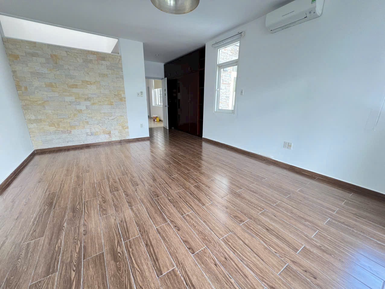 Cho thuê Biệt thự Phường Thảo Điền, Quận 2, Diện tích 240m², Giá 100 Triệu/tháng 3