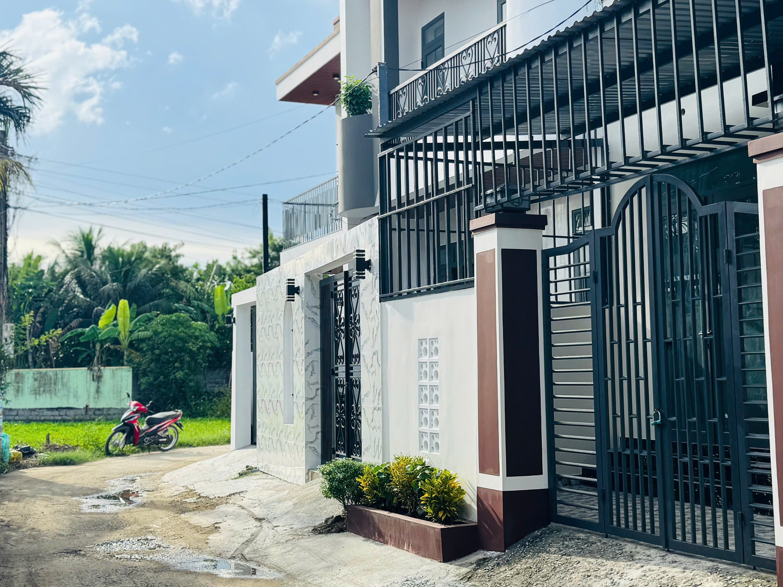 BÁN NHÀ DIÊN ĐIỀN FULL NỘI THẤT ĐƯỜNG OTO THÔNG. 2