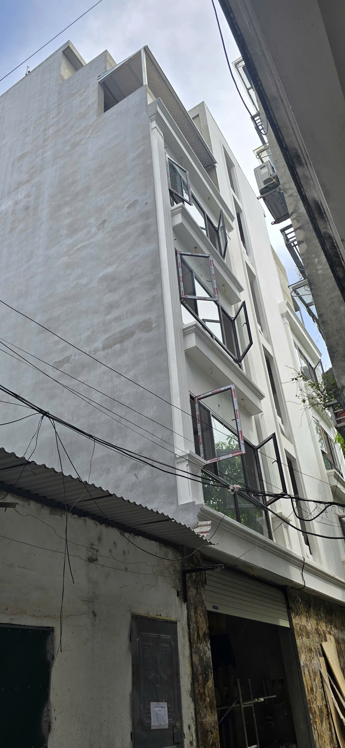Bán nhà ngõ 63 Đại Mỗ (cạnh đường Lê Quang Đạo), Nam Từ Liêm. 35,4m2x 6 tầng, thang máy, ngõ ô tô