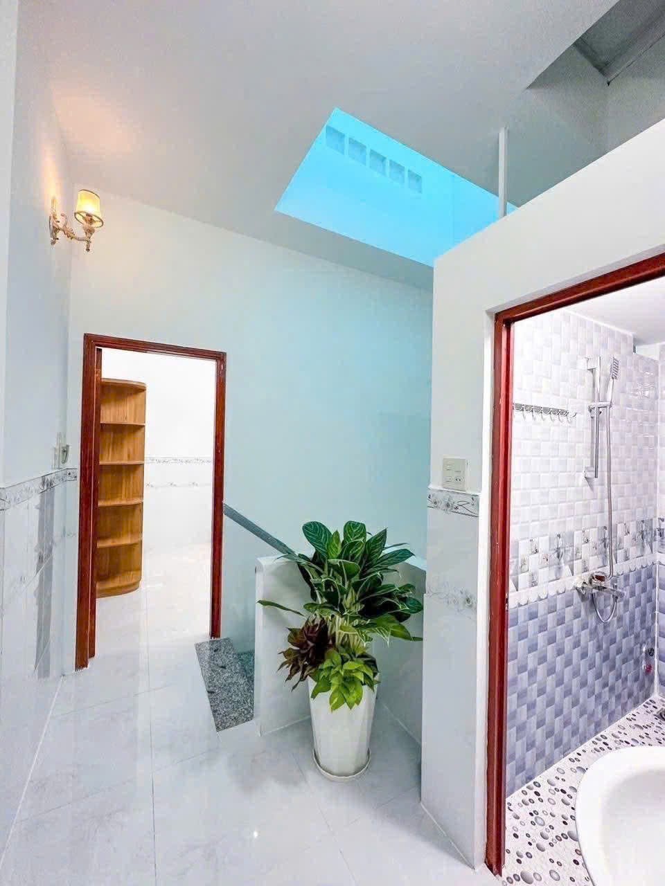 Chỉ còn 1 căn duy nhất do ngân hàng thanh lý nhà trên đường Tân Liêm giá chỉ 1 tỷ 690, SHR 5