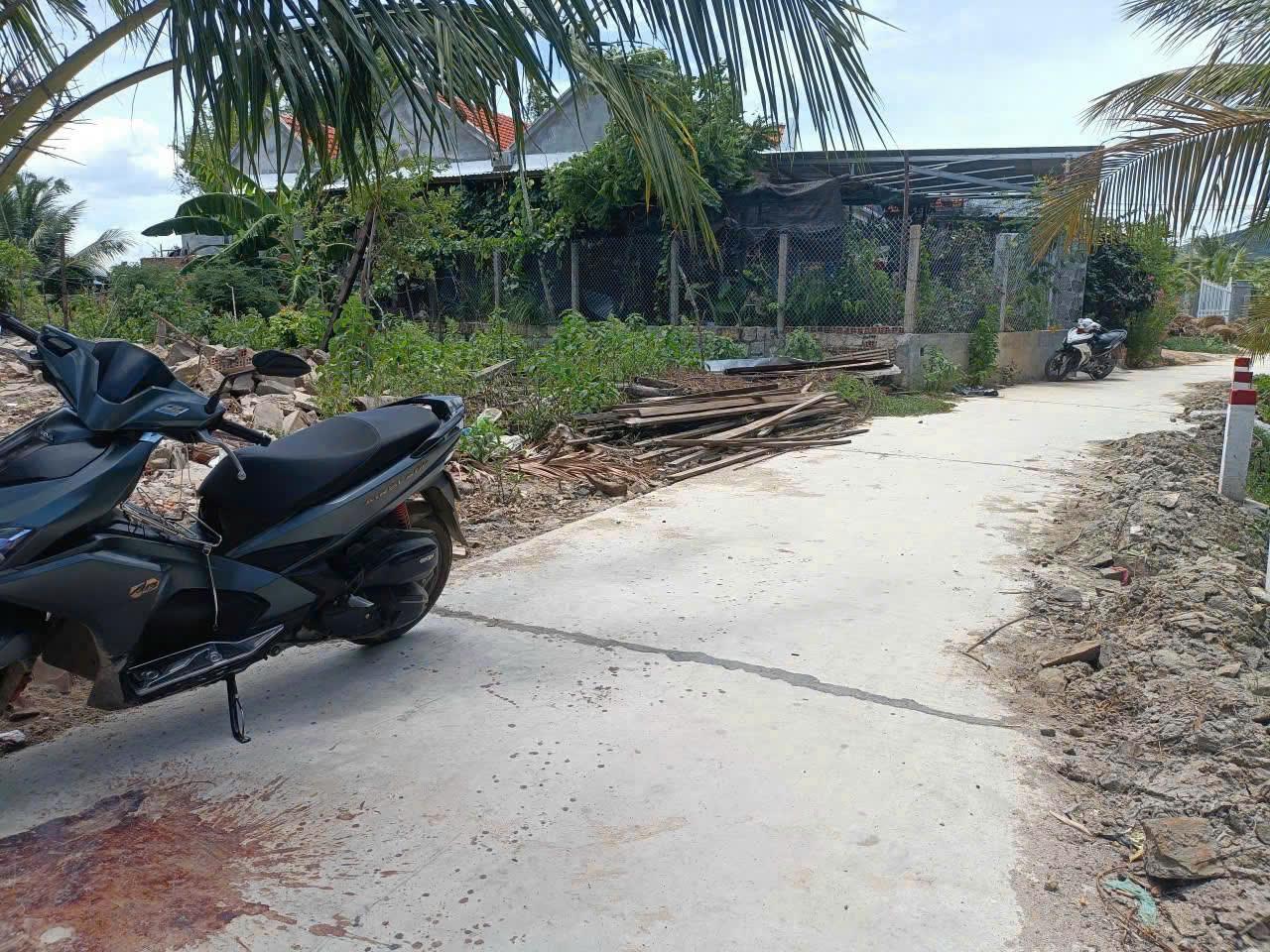 Cần bán Đất Phường Ninh Đa, Ninh Hòa, Diện tích 371m², Giá 1 Tỷ 2