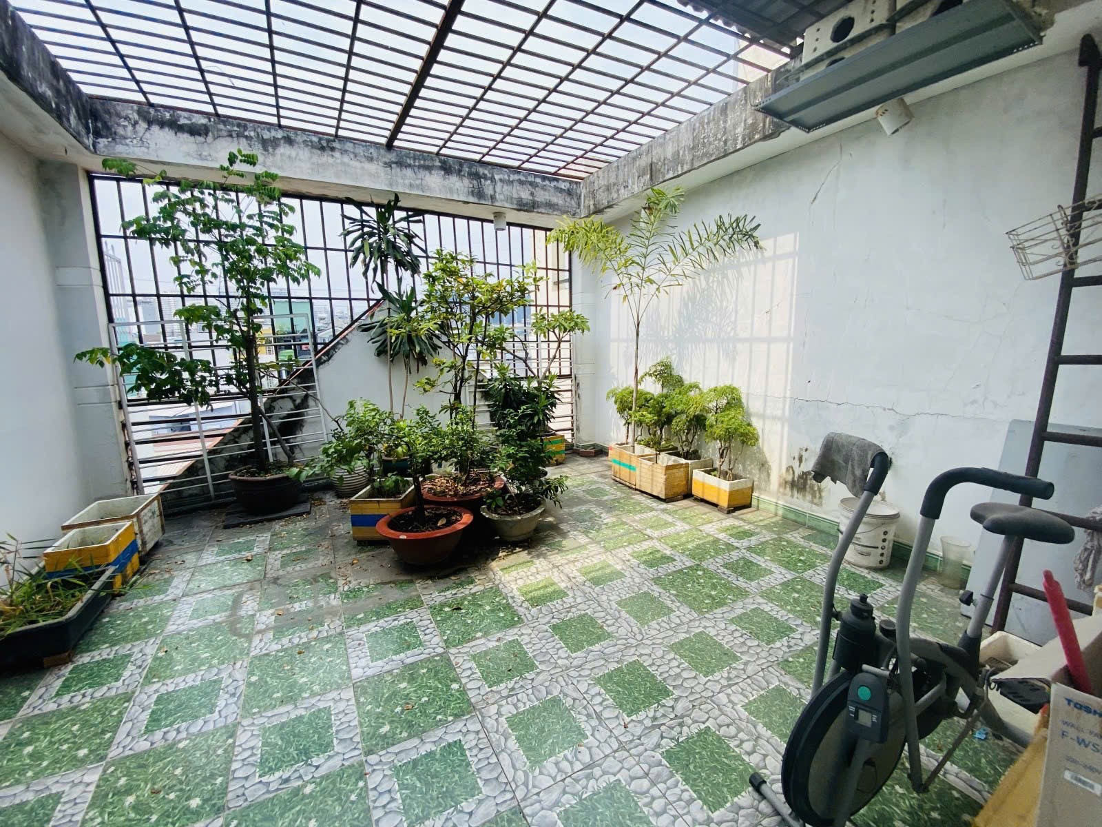 BÁN GẤP Nhà Hẽm Huỳnh Tấn Phát, Quận 7 - Vị Trí Vàng,5x19- 8 ty5 5