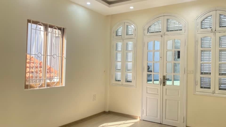 Căn nhà gần 40m2 tại Bùi Xương Trạch 2 mặt ngõ trước sau, về là ở ngay