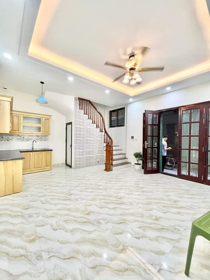 "Chính chủ bán nhà ngõ 22 Dương Lâm DTSD 150m2 MT 5.6m 5 tỷ  "