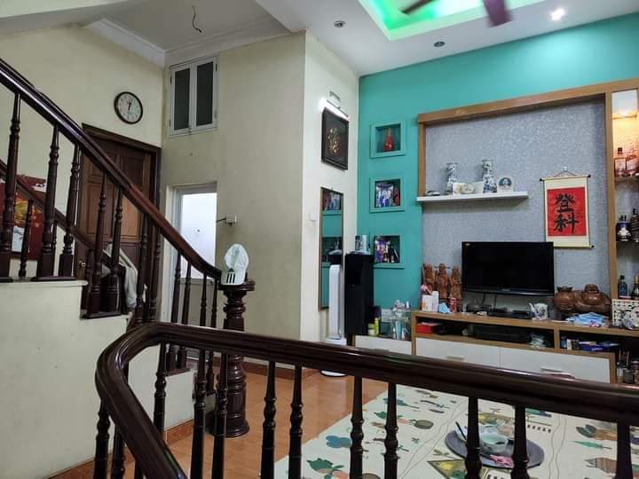 Bán nhà Lô góc ô tô phố Dich Vọng Hậu 44m2 4 tầng MT 4m 7.5 tỷ