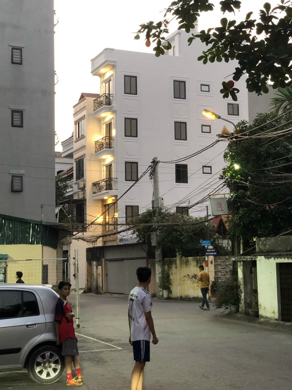 Bán nhà phố Vũ Xuân Thiêu, 55m2 x 6 tầng, Gara Ôtô, Kinh Doanh. 1