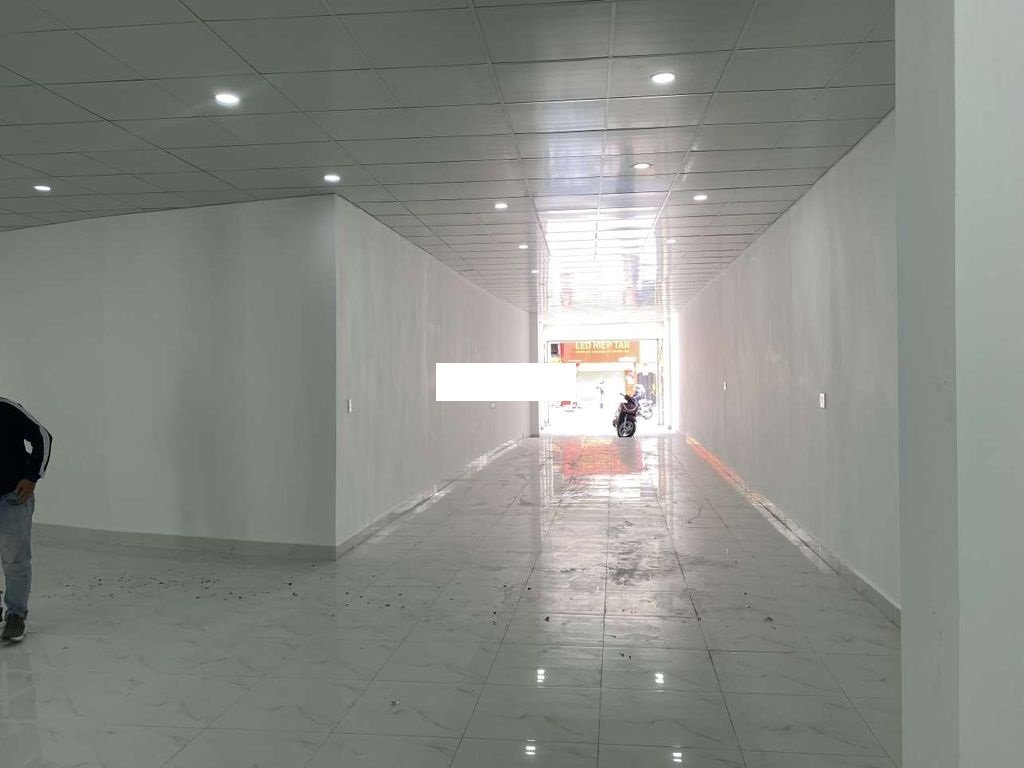 Cho thuê Nhà mặt tiền Thủ Đức, Hồ Chí Minh, Diện tích 180m², Giá 70 Triệu/tháng 2