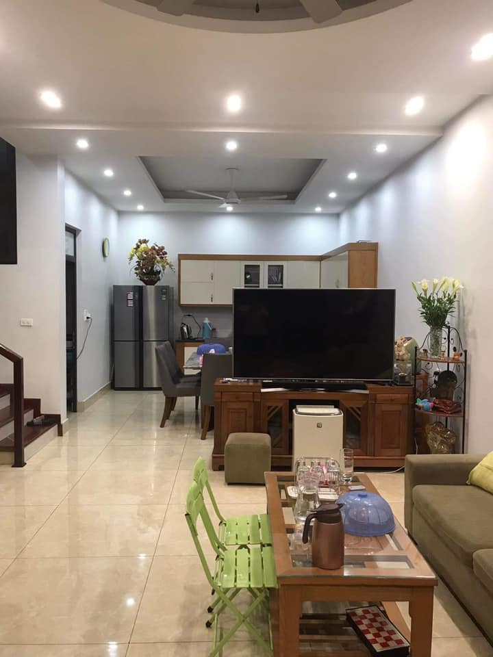 Bán nhà 3.5 tầng MP phường Quang Trung, TP HD, 95m2, mt 7.6m, 5 ngủ, khu dân trí cao 2