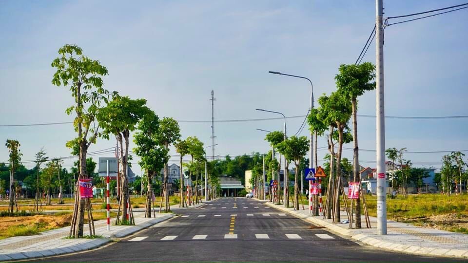 Sụp Hầm, duy nhất 3 lô liền kề quốc lộ Hùng Vương khu Mega City Kon Tum, thấp hơn thị trường 100Tr. 3