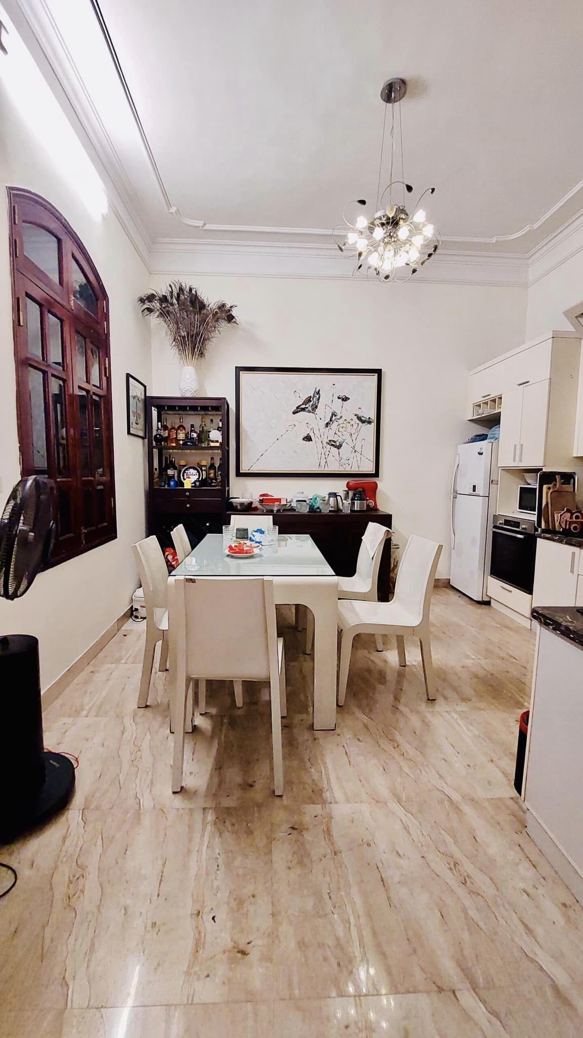 Chính chủ bán nhà lô góc ngõ 158 Nguyễn Khánh Toàn 76m2 15 tỷ ô tô đỗ cửa. 3