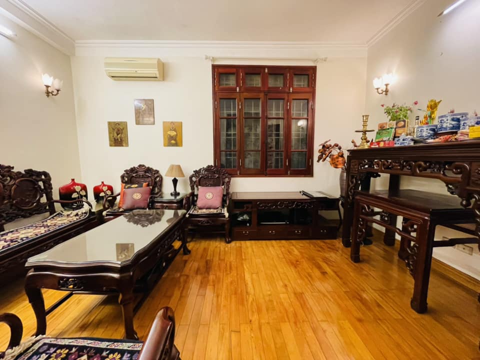 Cần bán Nhà mặt tiền đường Mai Dịch, Phường Mai Dịch, Diện tích 42m², Giá 6 Tỷ 3