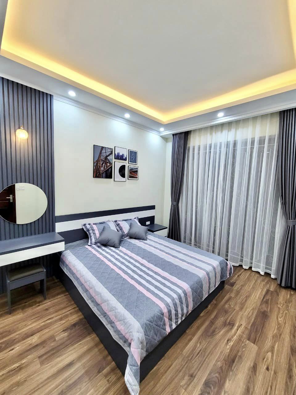 Bán nhà Mới phố Chiến thắng Hà Đông DTSD 150m2 5 tầng mặt tiền 6m 3.85 tỷ  full nội thất 4