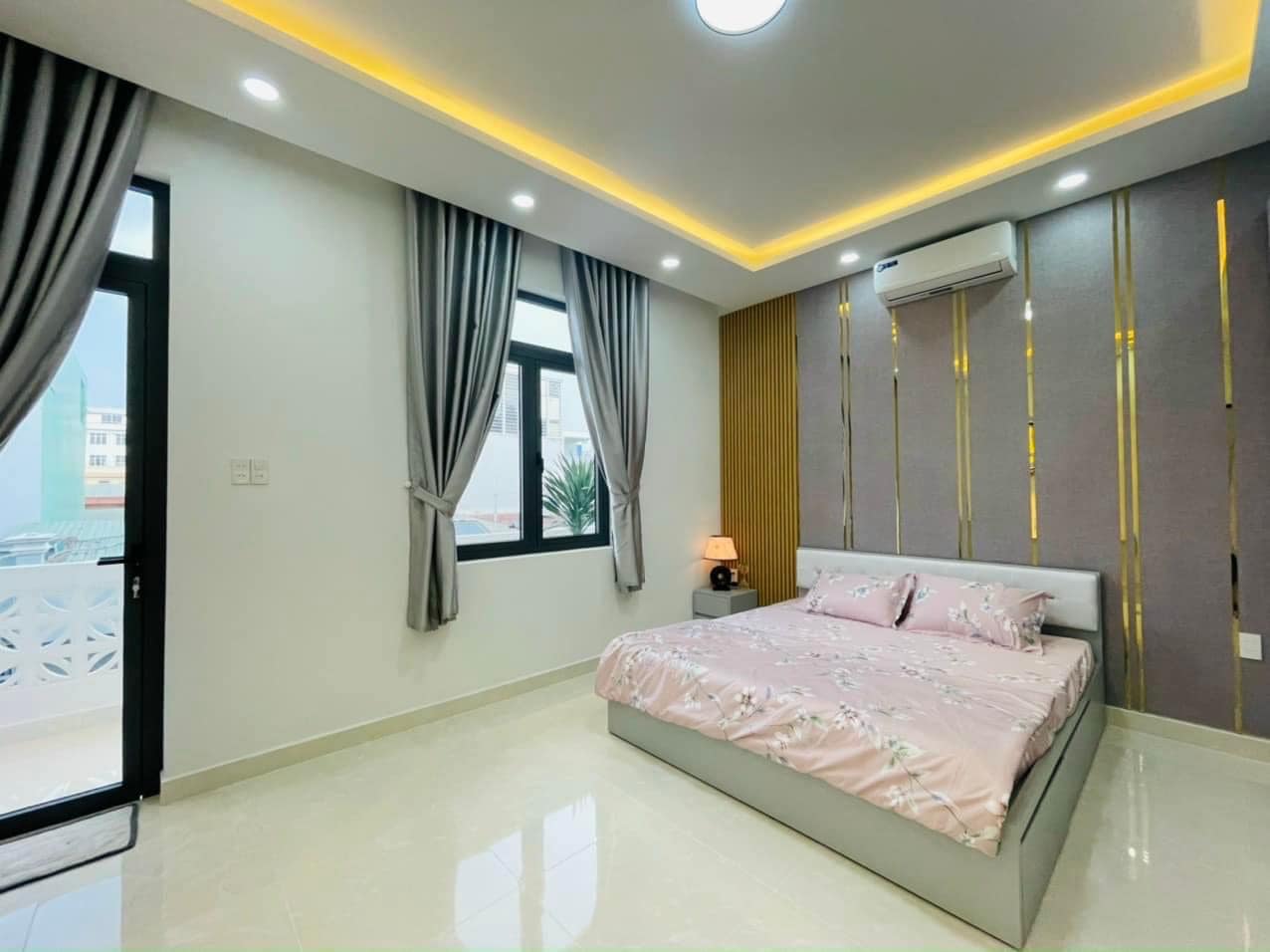 GARA ÔTÔ! Bán Nhà 4 Tầng Đẹp Hoàng Văn Thụ, PN, 80m2 (4.3x18.6m), 16 Tỷ 4