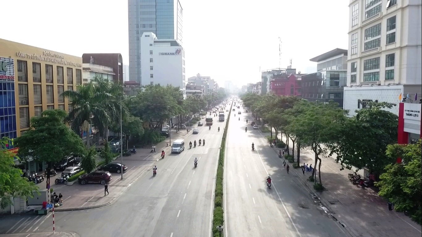 Bán nhà đẹp ở ngay Gia Thụy-Phân lô-ô tô tránh-2vỉa hè-kinh doanh-9 tỷ 2