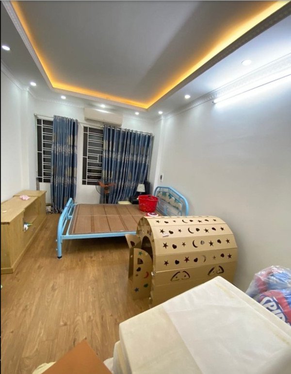 Nguyễn Tiêu La, Quận 10, nhà đẹp, 4 Tầng, 3PN, giá rẻ