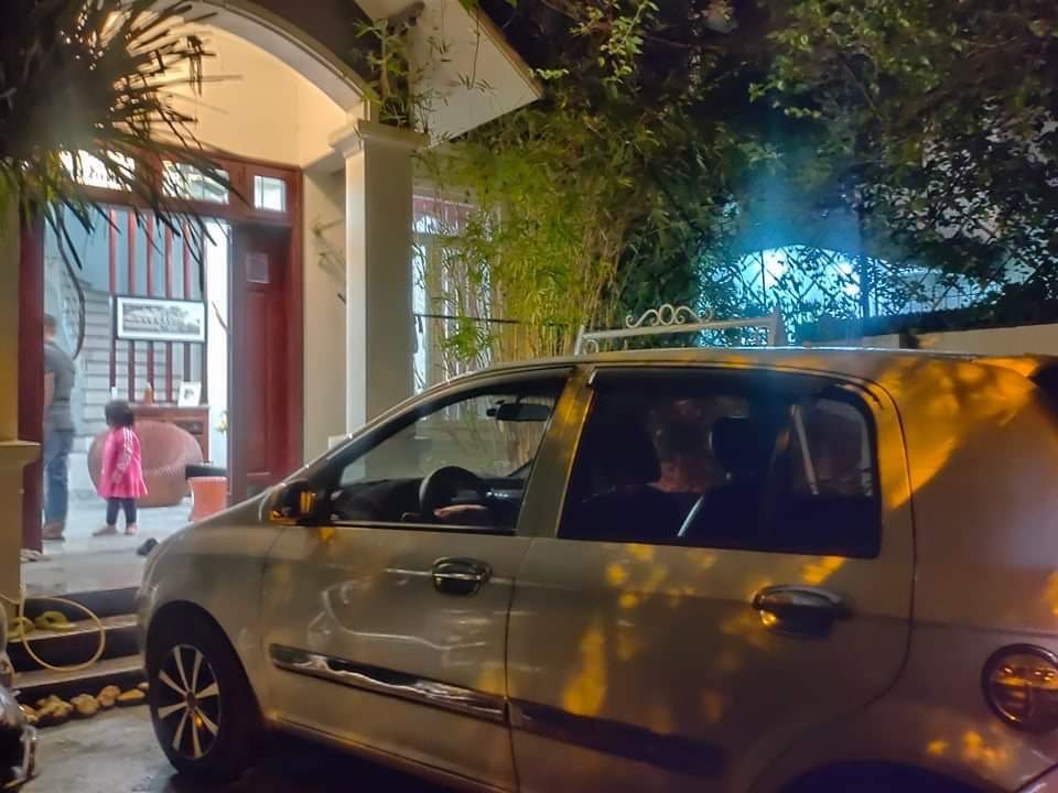Bán nhà mặt tiền 6m Ngọc Thuỵ Long Biên ngõ thông gara ô tô 120m2 3