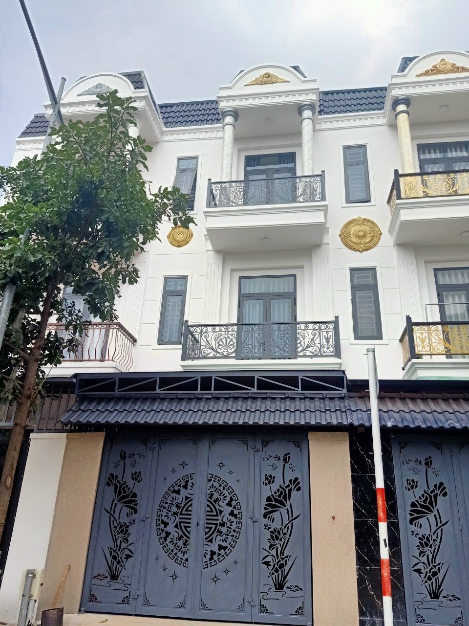 Cần bán Nhà mặt tiền đường DT 746A, Phường Uyên Hưng, Diện tích 80m², Giá Thương lượng