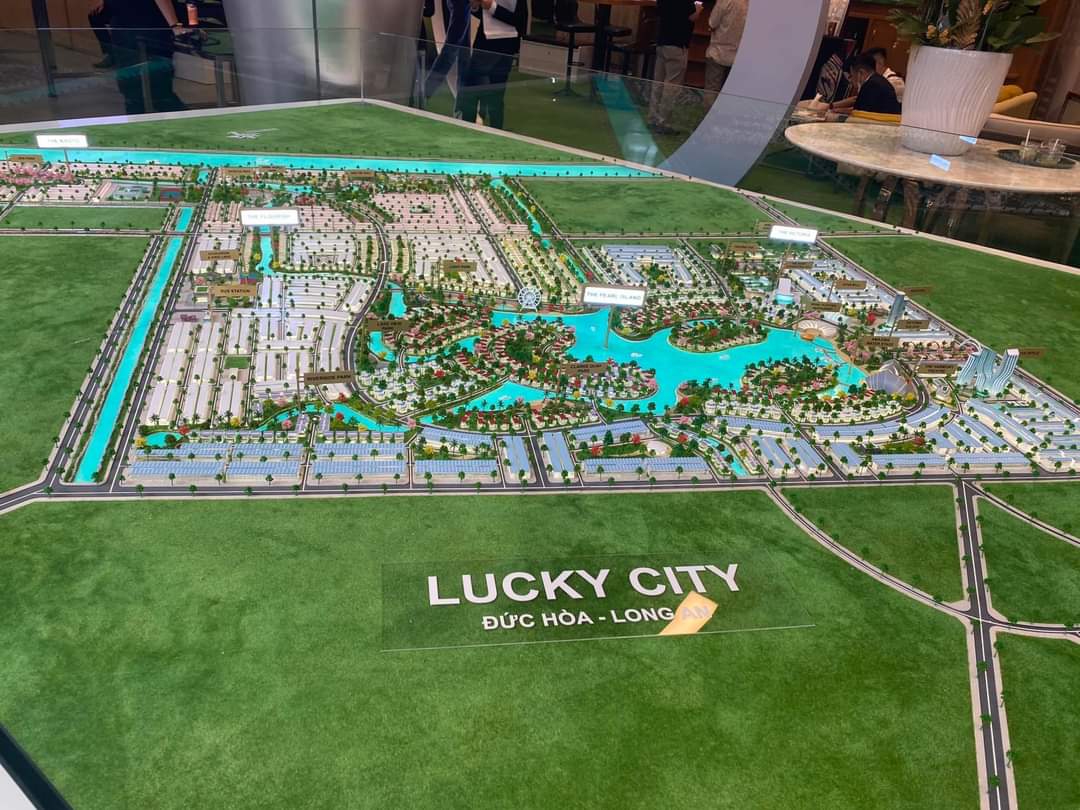 Chủ đất kẹt tiền gửi bán gấp lô đất 100m2 KĐT Daresco view đối diện Lucky City NovaLand Đức Hòa 2