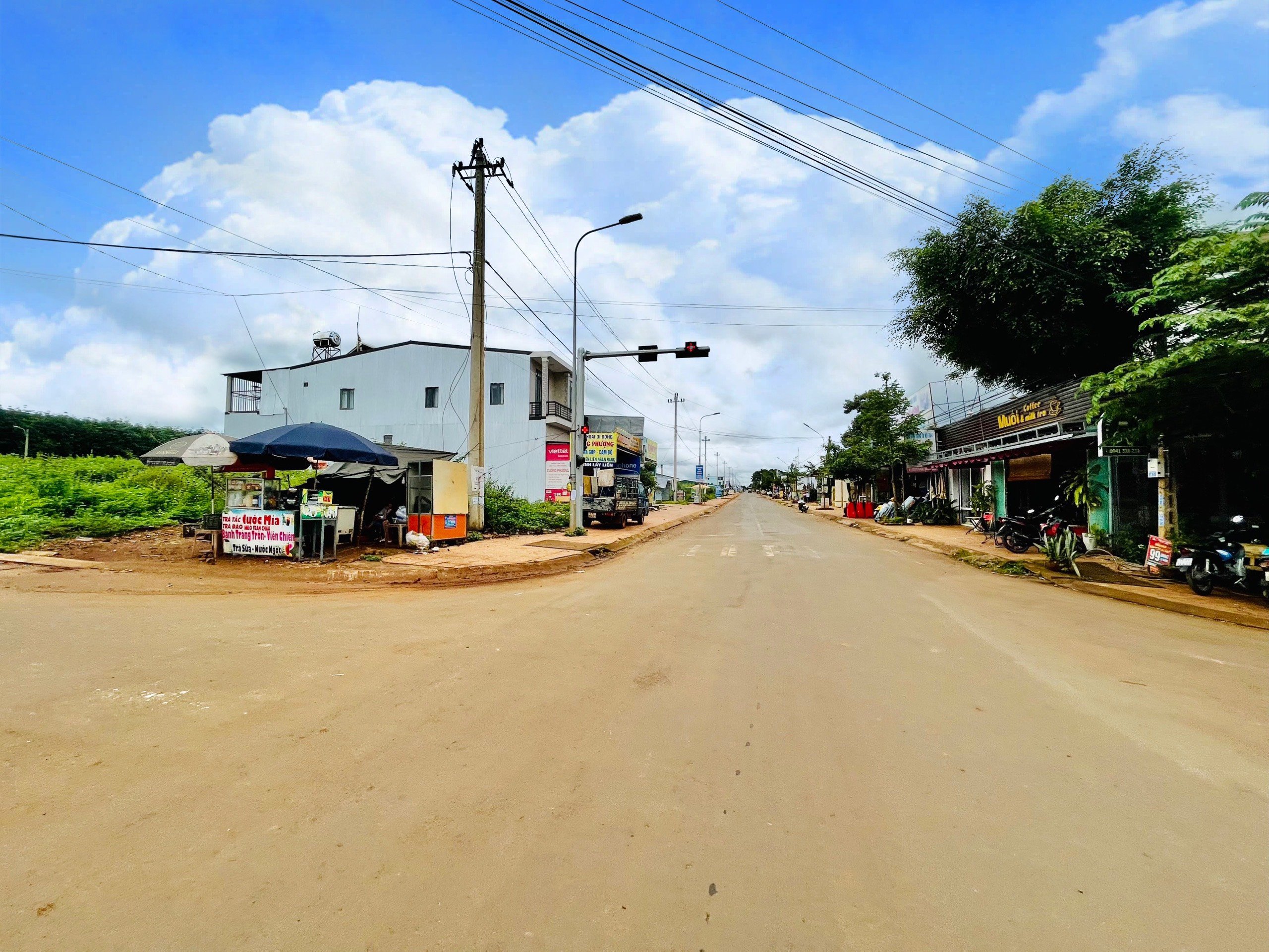 Đất nền sổ đỏ ngay trung tâm hành chính mới Krong Năng 4