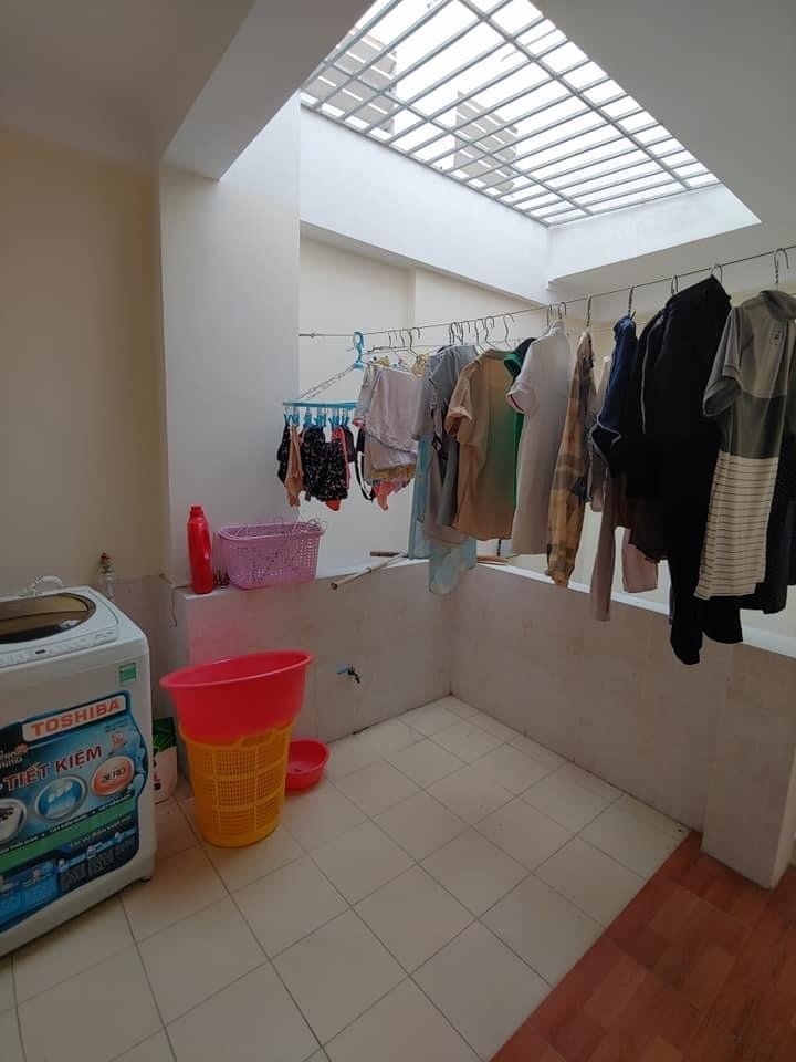BÁN NHÀ CẦU GIẤY CẠNH ĐHQG, 36M2x5 Tầng, 30m RA OTO TRÁNH, HƠN 4 TỶ. 5