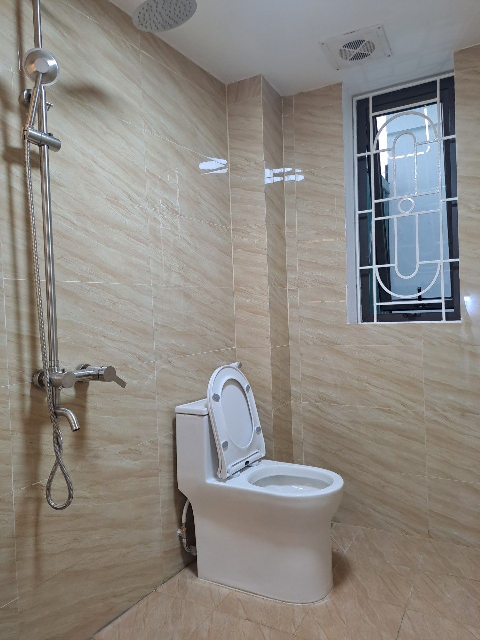 BÁN NHÀ HAI BÀ TRƯNG, 32m2x 5T, MT4.5m, Ô TÔ ĐỖ CỔNG, LÔ GÓC, KINH DOANH, CHỈ HƠN 3 TỶ 3