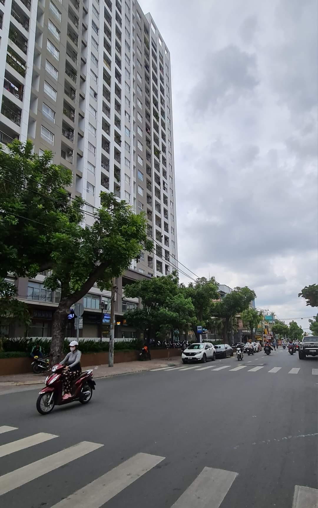 Bán nhà đường thông Tô Hiệu - Tân Phú - MẶT TIỀN NHỰA 12M - KINH DOANH ĐỈNH - 130M2 - 12.3 TỶ 2
