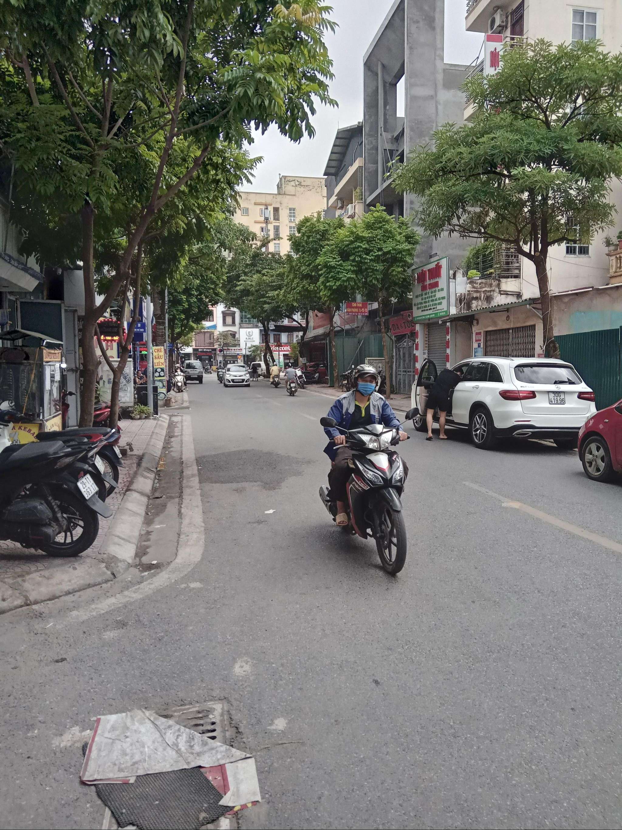 Vip, mặt phố Hoàng Thế Thiện, Sài Đồng, vỉa hè kinh doanh khủng, sầm uất, 100m, 15 tỷ 2